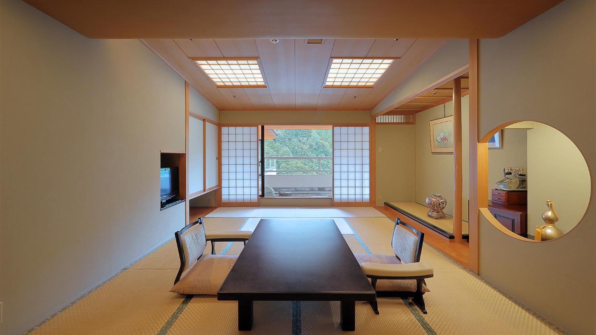 旅館 ホテルサンシャイン鬼怒川 4*